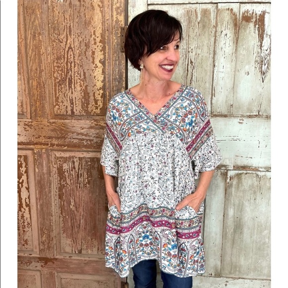 EZ BREEZY TUNIC TOP - Picture 1 of 8